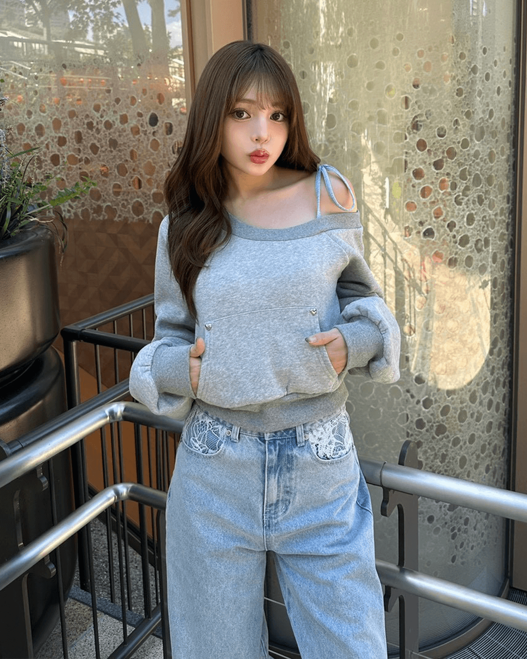 美品 SOLNI ライトブルー レースワイドデニムパンツ ライトブルー | ファッション通販