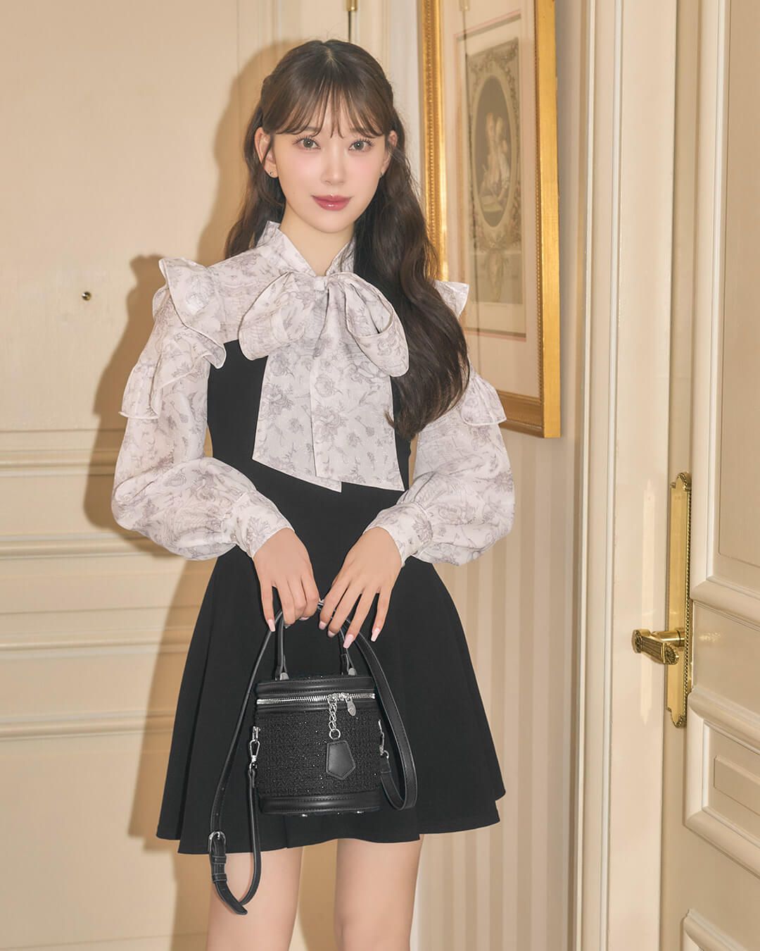 michellMacaron ロイヤルフルールリボンフレアワンピ ロイヤルフルールリボンフレアワンピ ブラック | ファッション通販