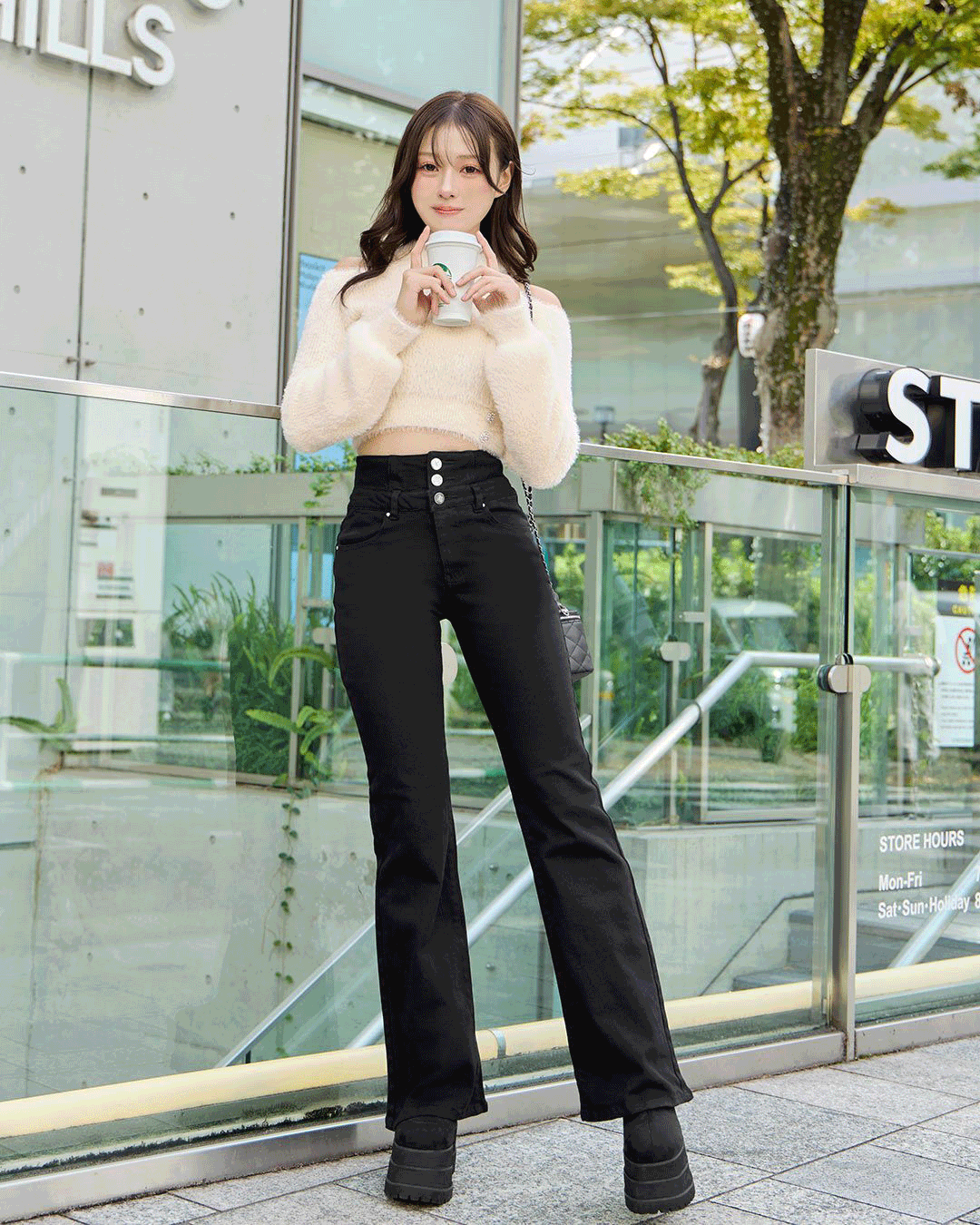 バッククロスフレアデニム ブラック | ファッション通販＆メディア