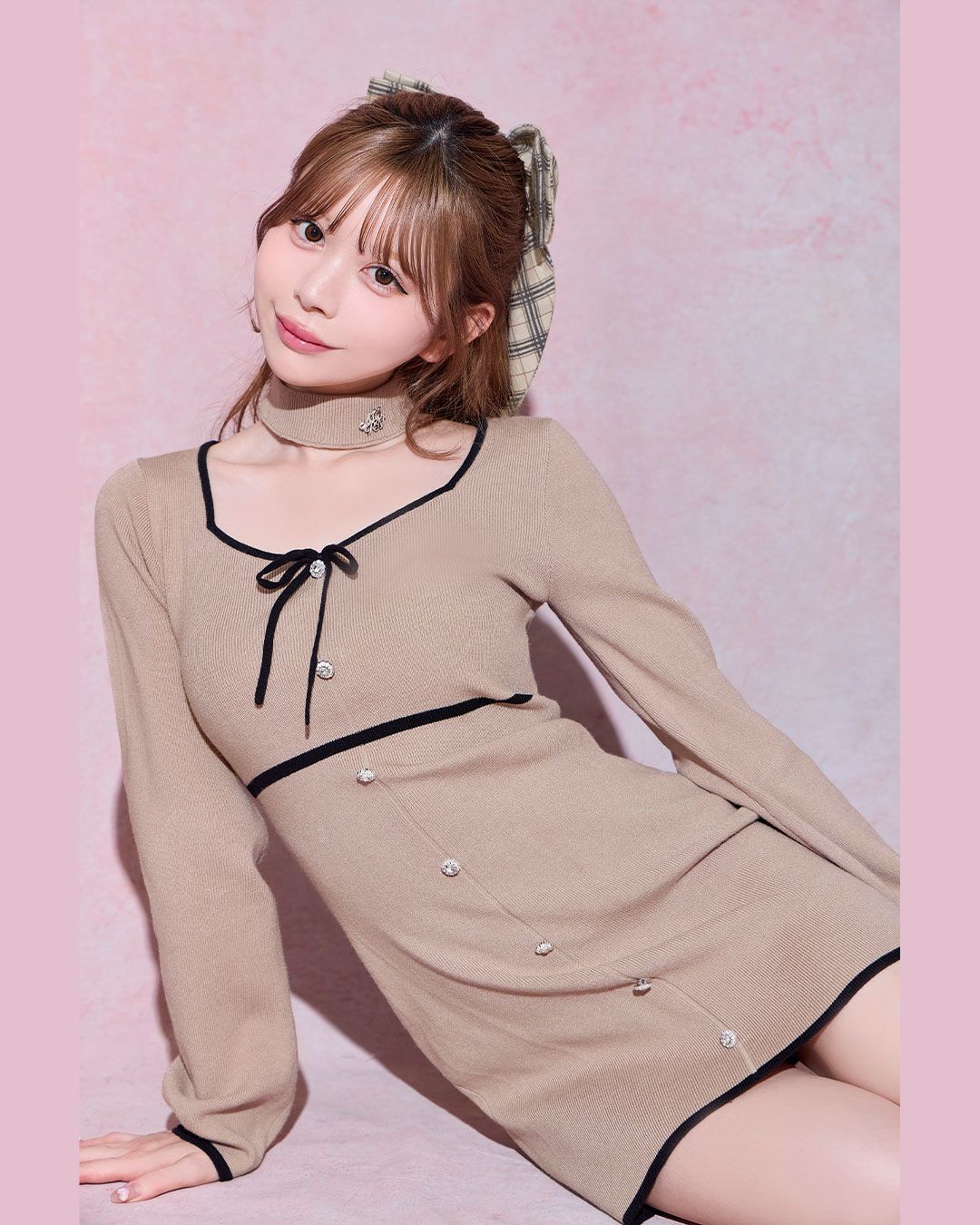 michellMacaron ワンピース パイピングニットワンピース ベージュ | ファッション通販