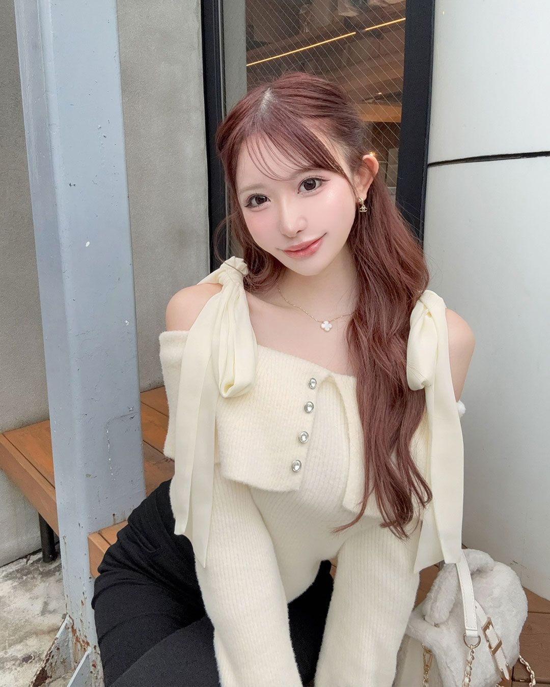 ショルダービッグリボントップス