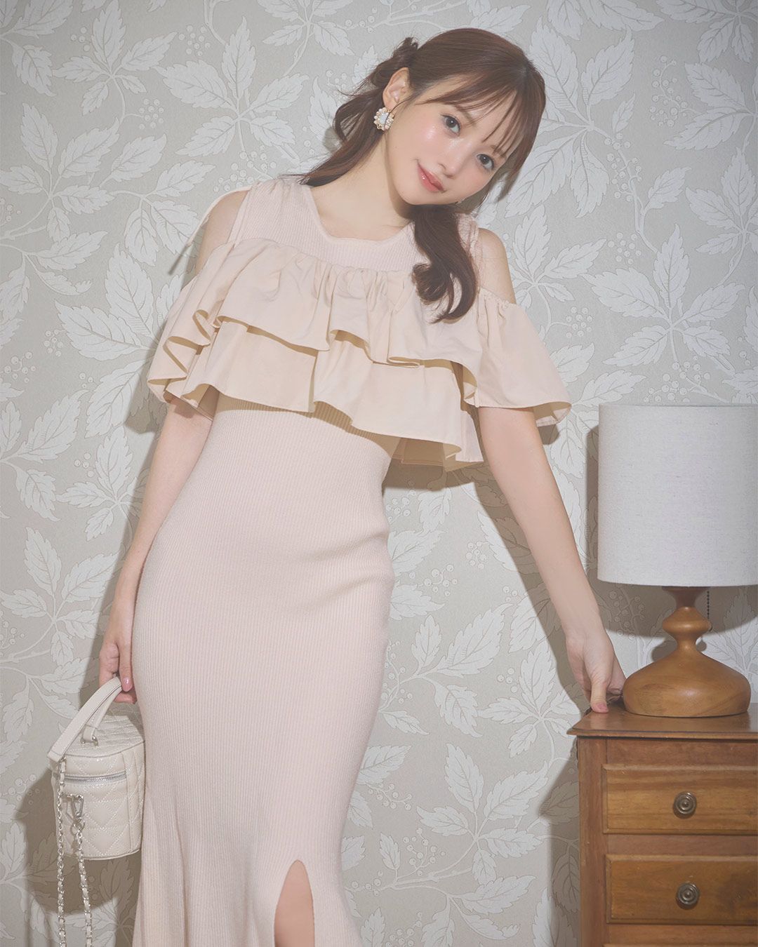 新品　ＣＨ　キャロリーナヘレナ　ニットワンピース 新品 CH キャロリーナヘレナ ニットワンピース - メルカリ