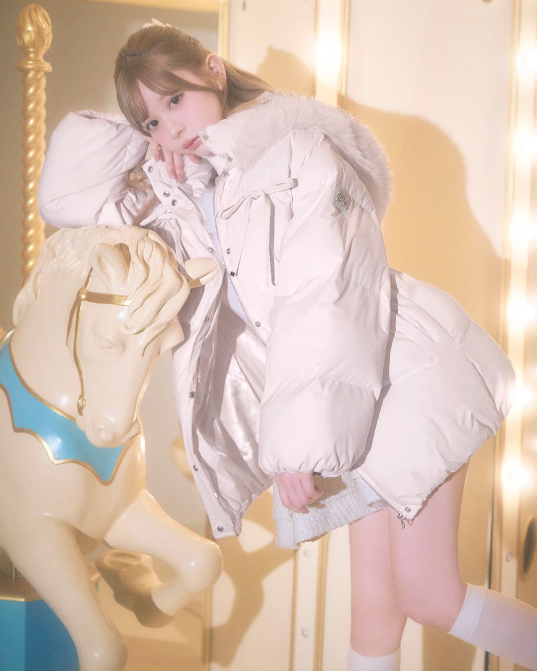 ファーフードリボンダウンコート タグ付き未使用 ホワイト おまけ付き☆ ファーフードリボンダウンコート タグ付き未使用 ホワイト おまけ付き