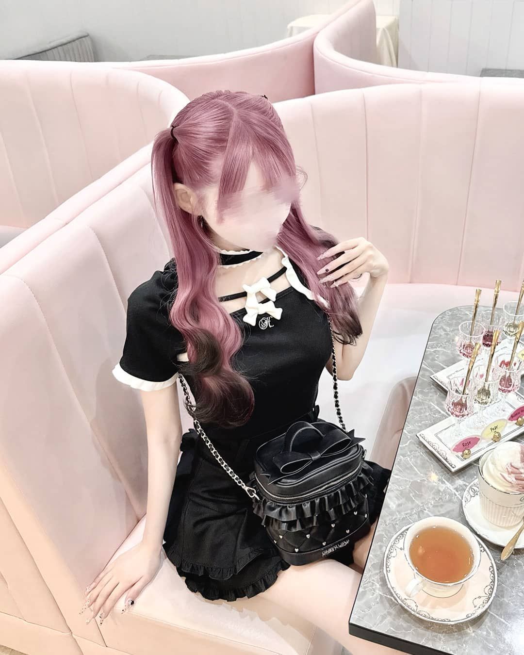 HONEY MEWチョーカー付きダブルリボントップス チョーカー付きダブルリボントップス ブラック×ピンク | ファッション