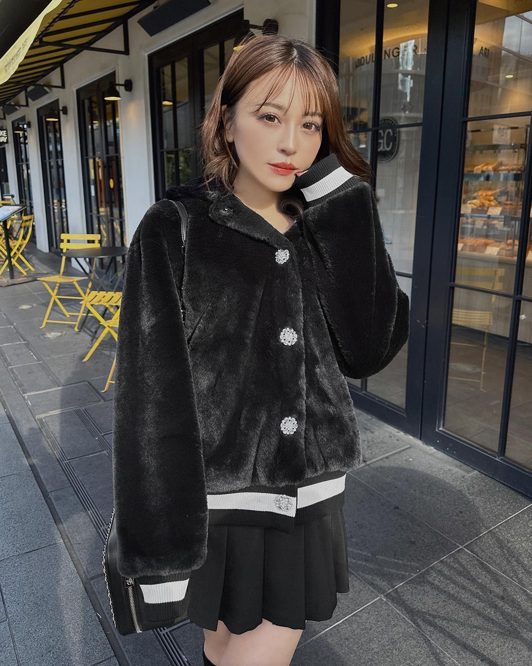 SachiDUVETICA フード付きラビットファー付黒ダウンジャケット タトラス TATRAS TATRAS ダウンジャケット AVECI アヴェチ