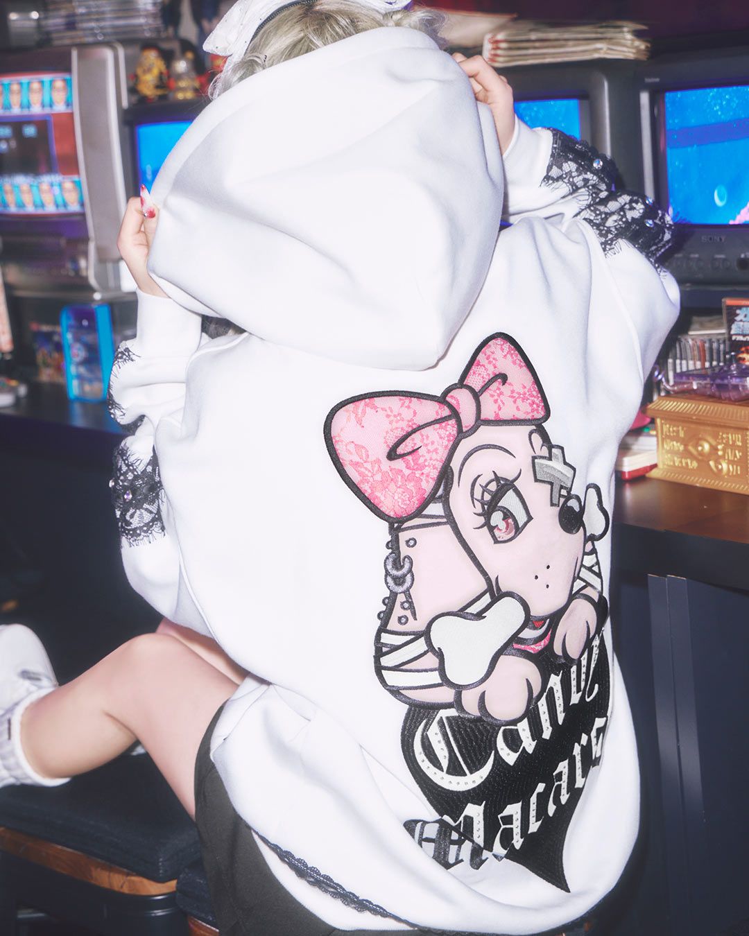 ガルフィーコラボBIGパーカー ホワイト | ファッション通販＆メディア