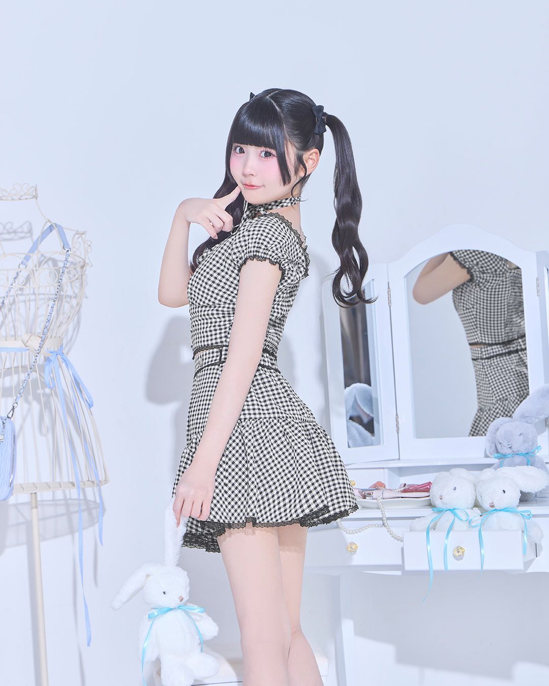 【即日発送可】michellMacaron ギンガムオフショルレースセットアップ ギンガムオフショルレースセットアップ ブラック | ファッション通販