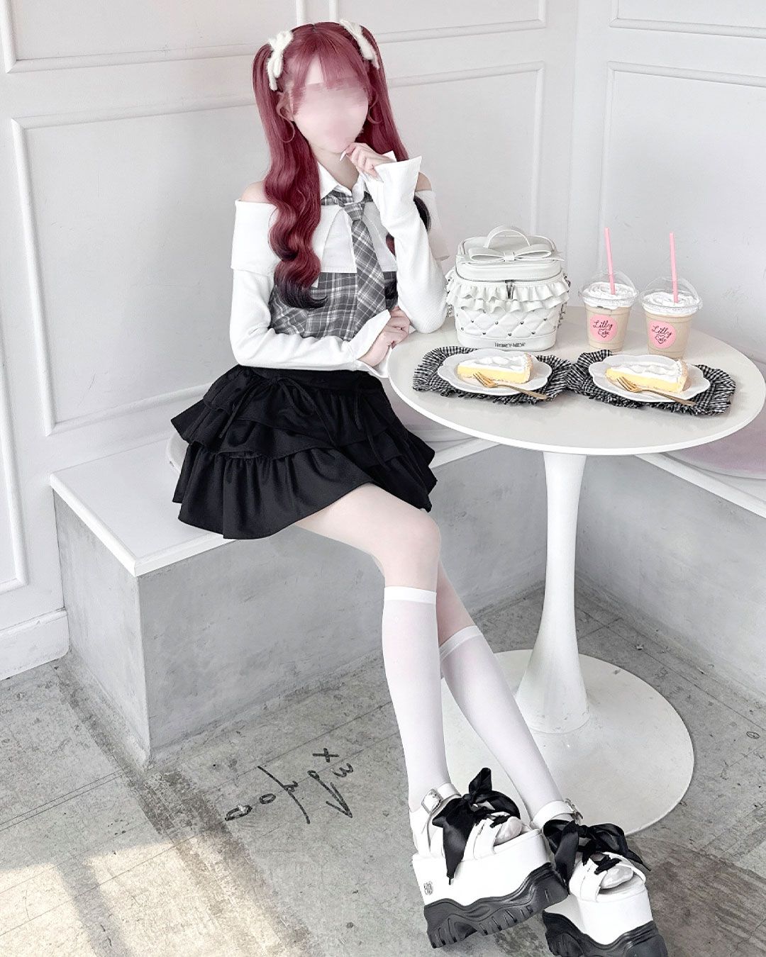 ネクタイ付きオフショルアンサンブルトップス ブラック | ファッション 