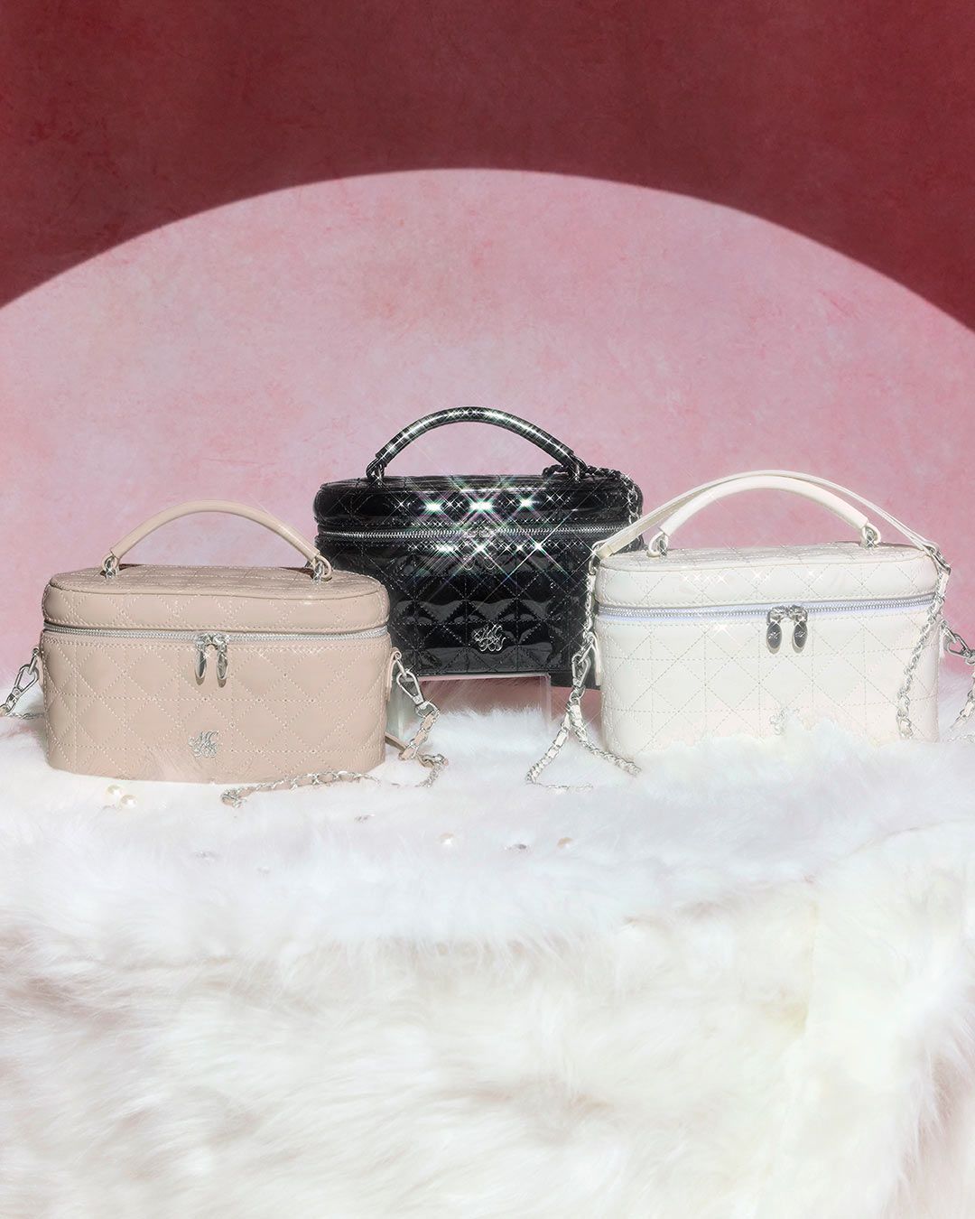 エナメルキルティングバニティバッグ アイボリー | ファッション通販