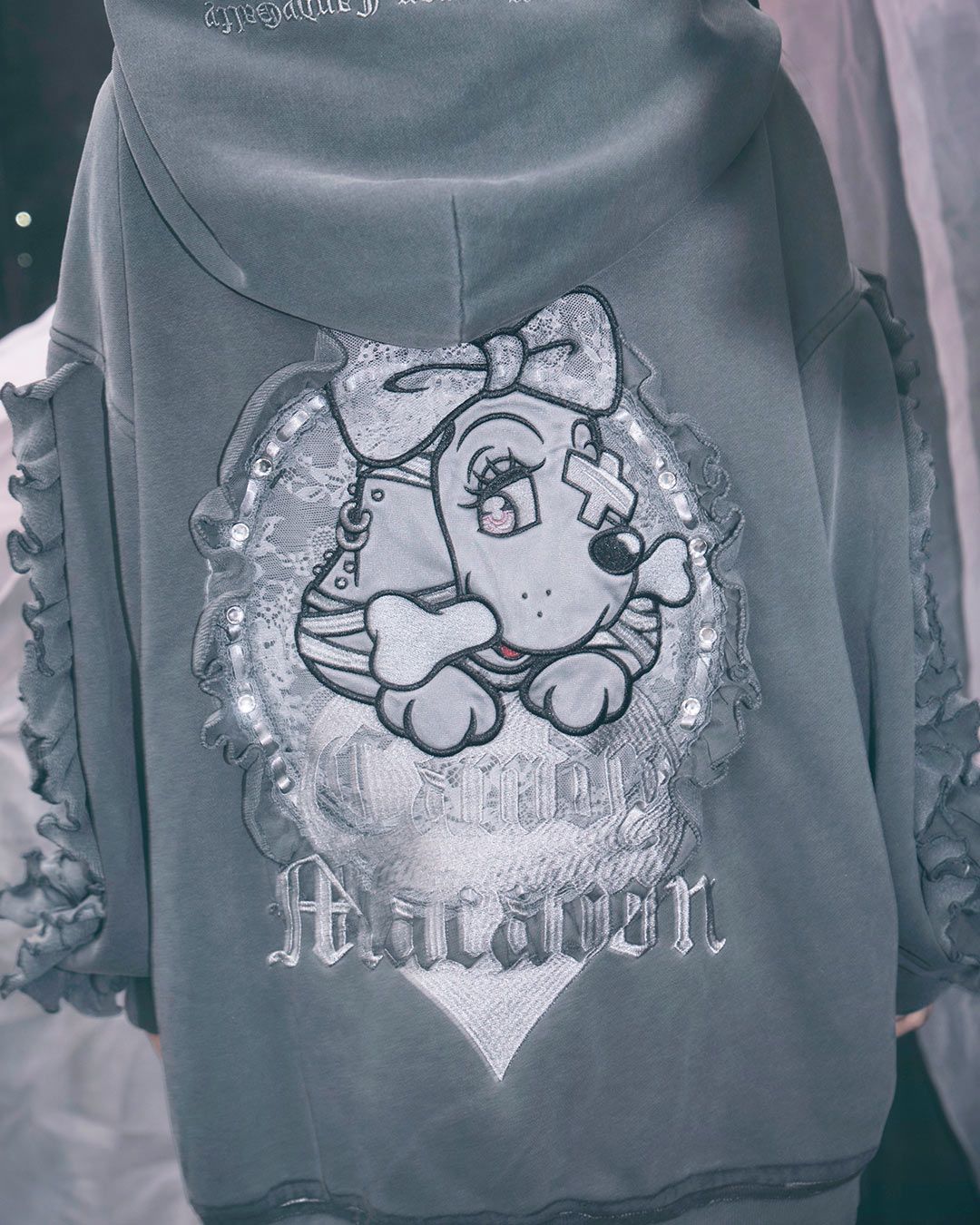ガルフィーコラボフリルBIGパーカー グレー | ファッション通販