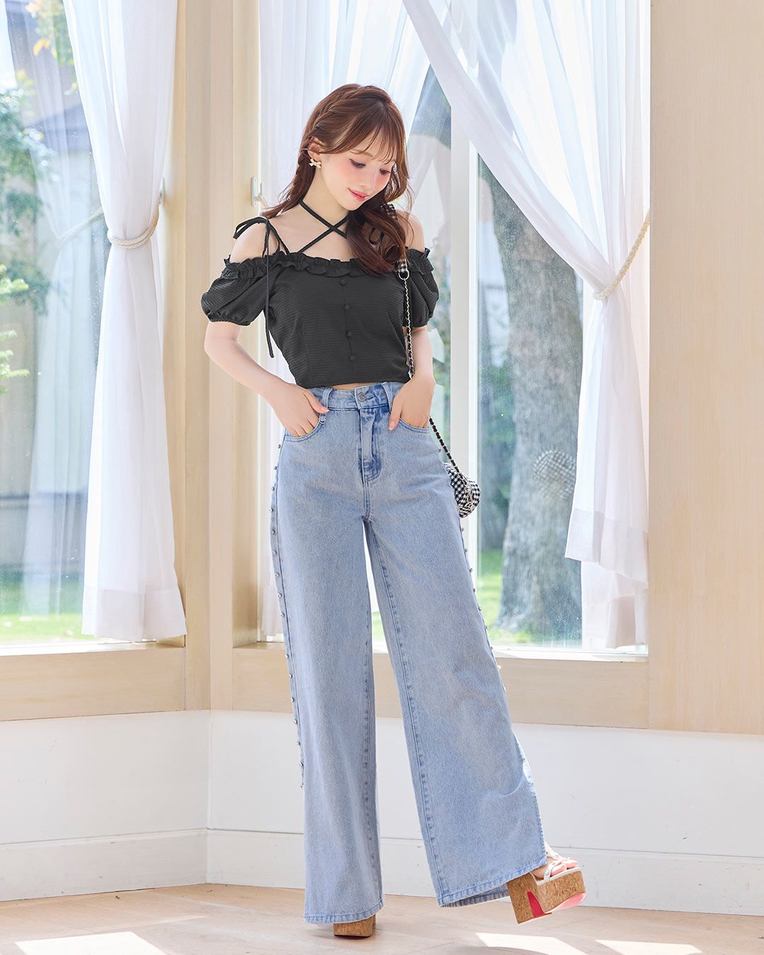 サイドビジューワイドデニムパンツ ライトブルー | ファッション