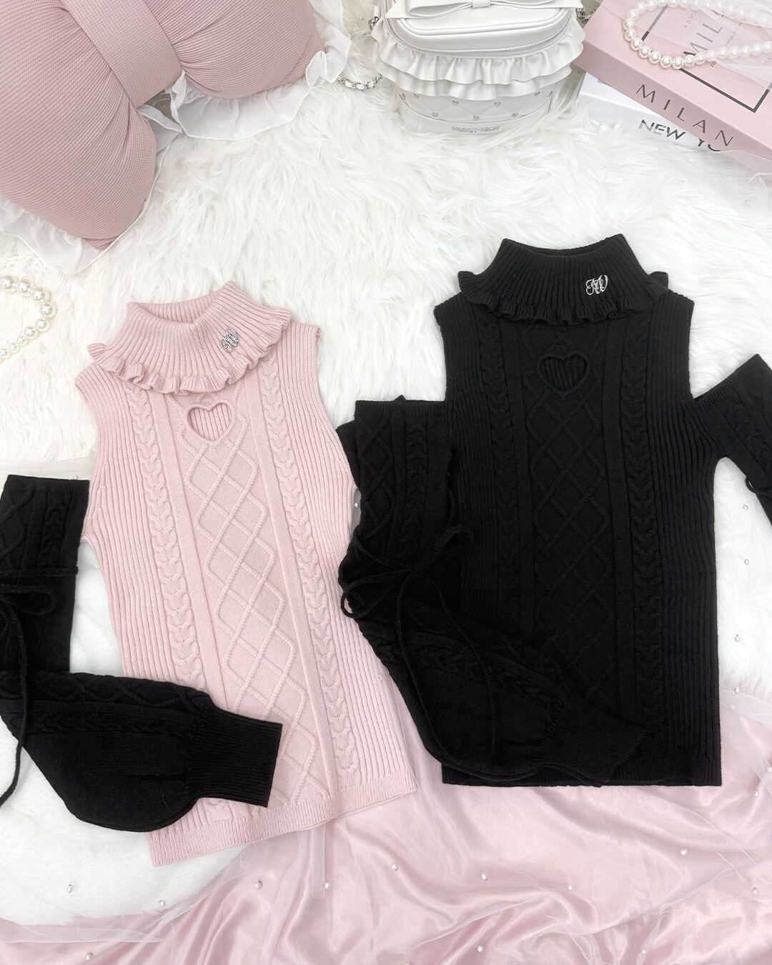 【専用:RT-100234 】Honeymewハートカット肩あきケーブルニット ハートカット肩あきケーブルニット ブラック | ファッション通販