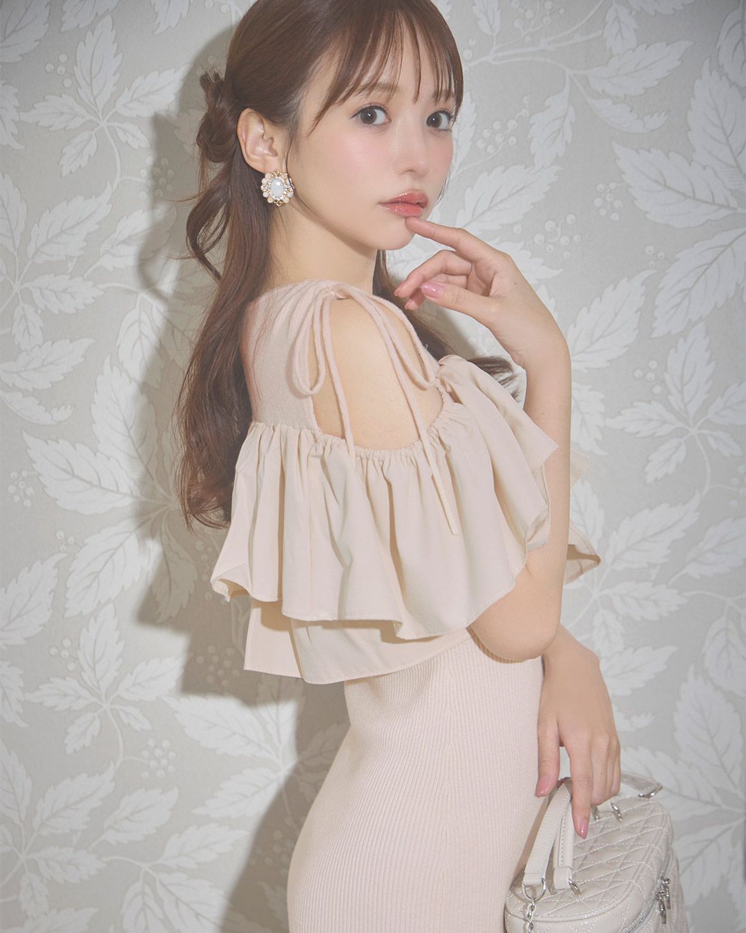 【タグ付】ミシェルマカロン ギャザーフリルニットトップス 美品【ミシェルマカロン】ギャザーフリルニットトップス フリル