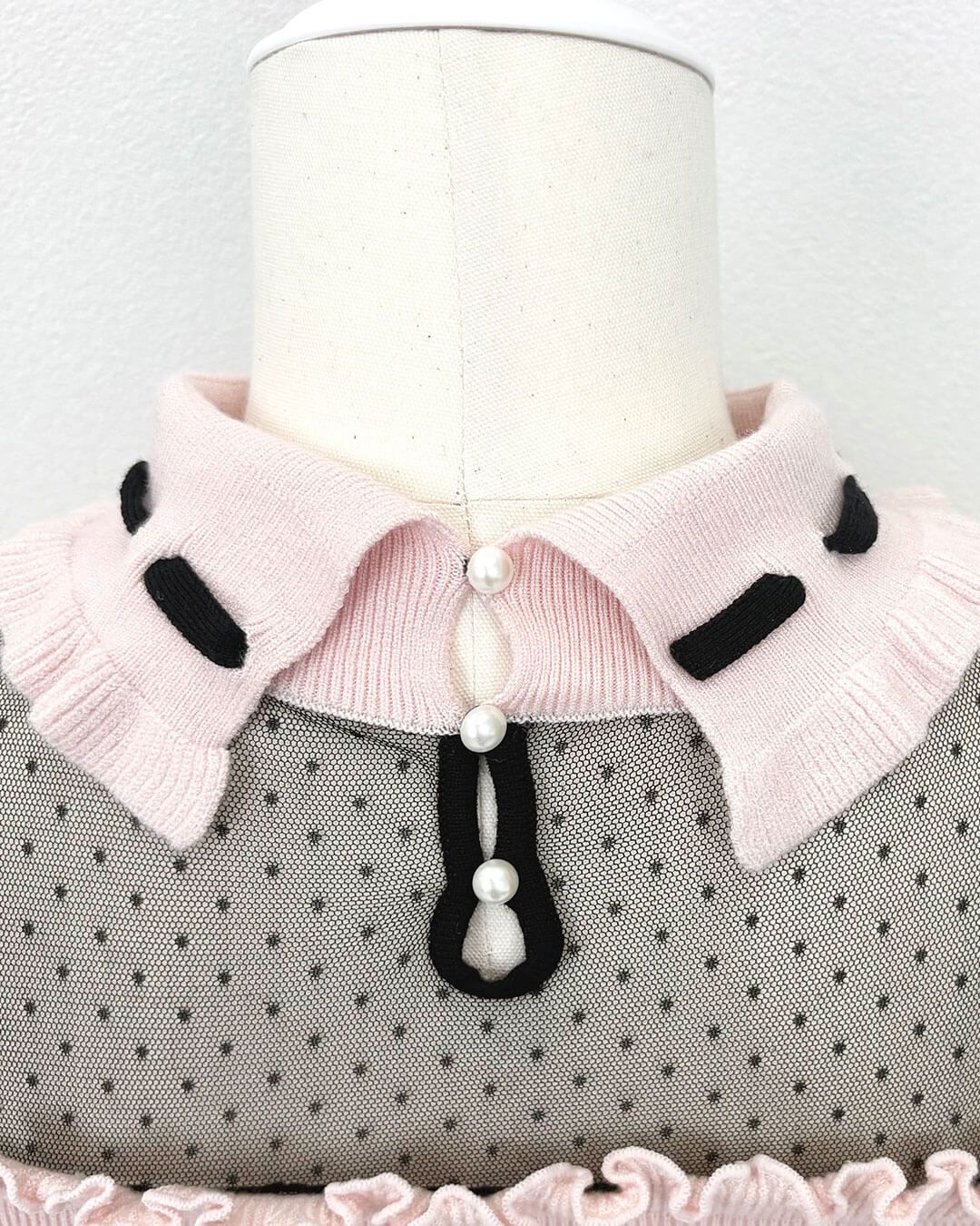 ドットチュール肩あきフリルトップス ピンク | ファッション通販