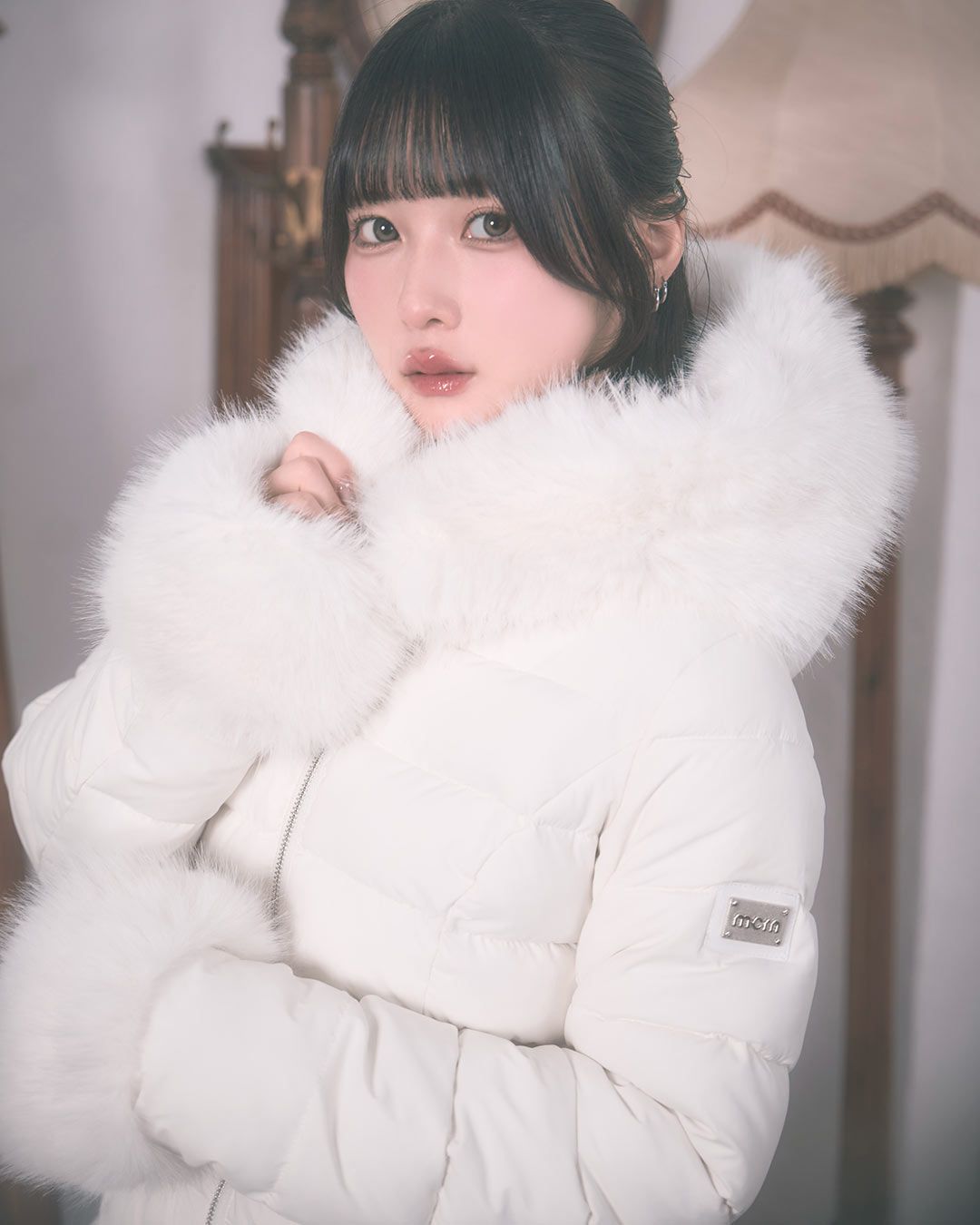 超希少！ 美品✨ エポカ ダウンコート ホワイトグース タヌキファー 40号 楽天市場】タヌキファー ダウンジャケットの通販