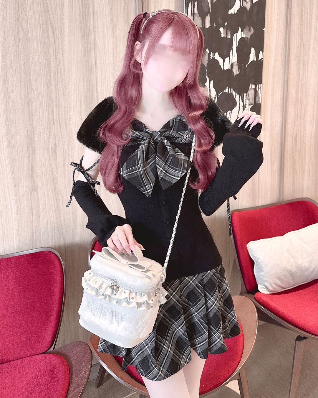 アームカバー付きビッグリボンチェックファーワンピース ピンク