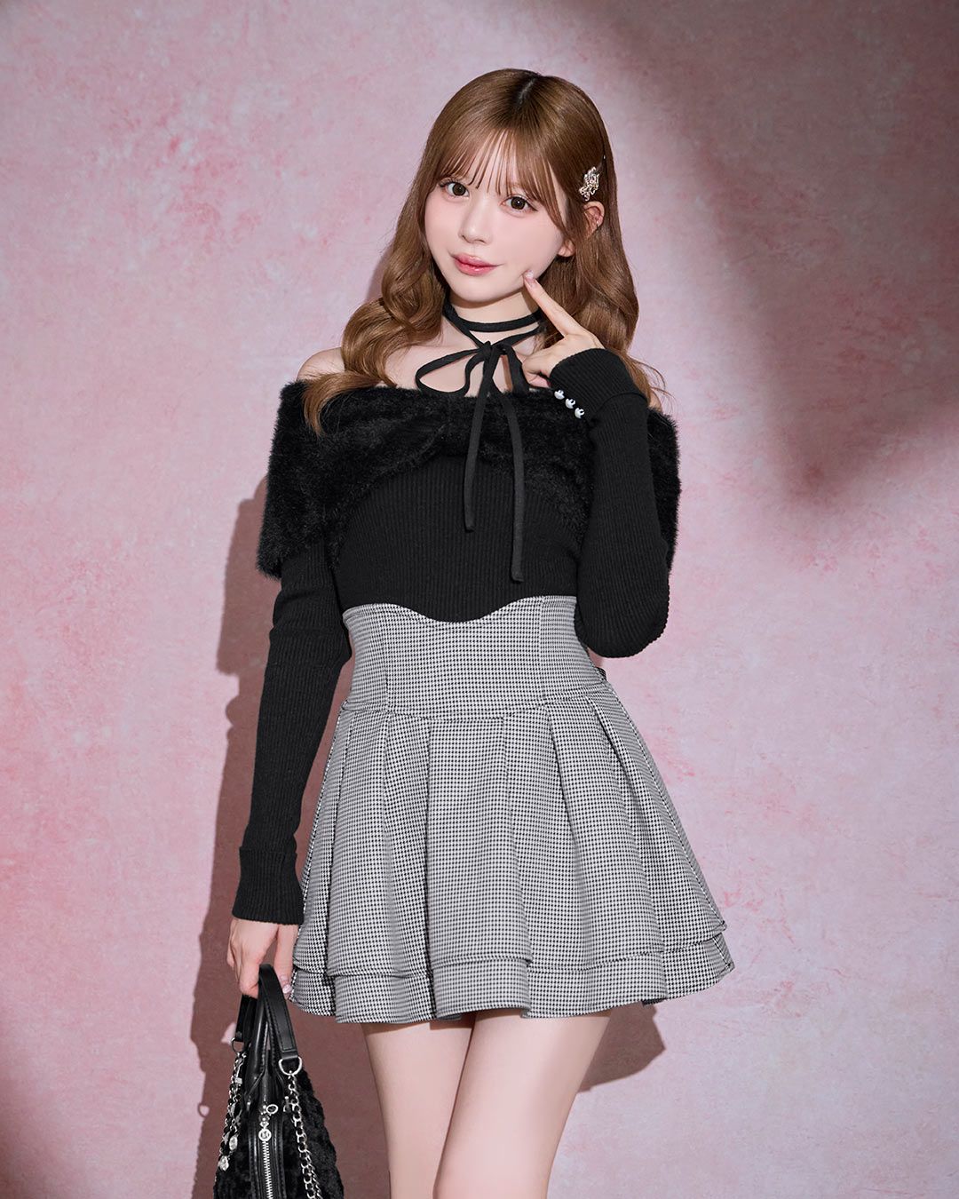 リボン付きブラックニットとプリーツスカート あざとオフショルリボンニット ブラック | ファッション通販