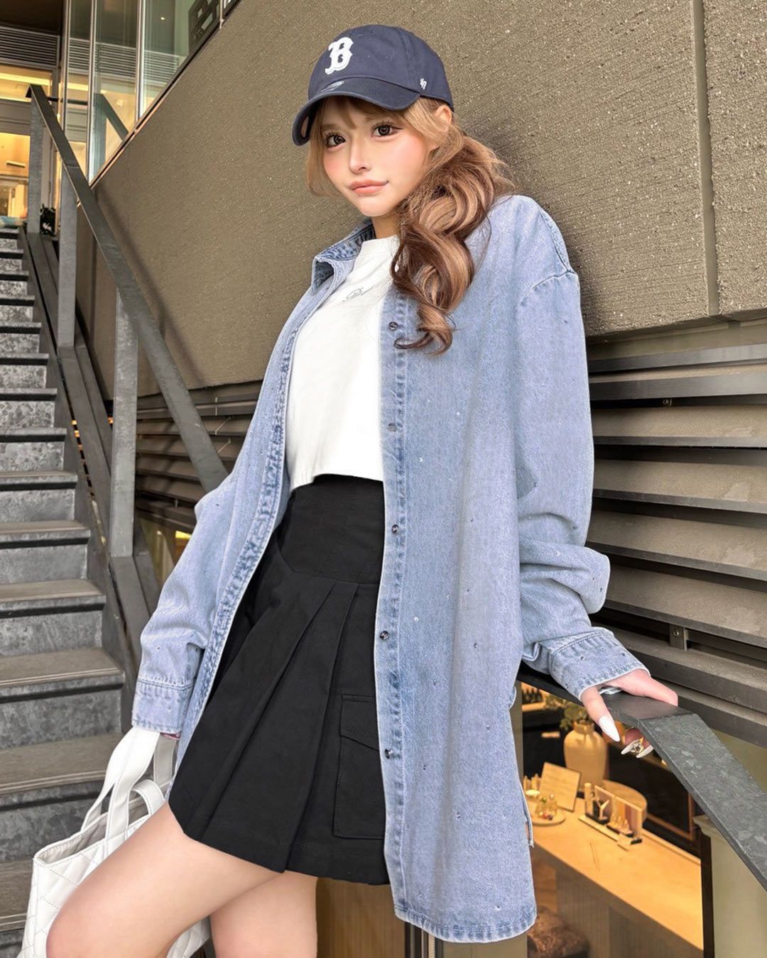 ラインストーンデニムシャツ ライトブルー | ファッション通販