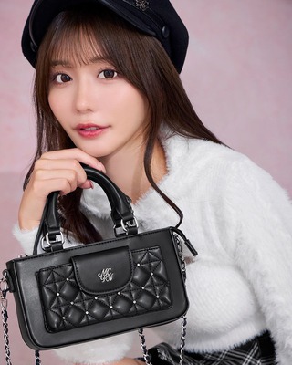 未開封 ミシェルマカロン スタッズ付きバスケット型ポーチ 黒 ノベルティ 2026年最新】michellMacaron カラー：ブラック系 ポーチの人気アイテム