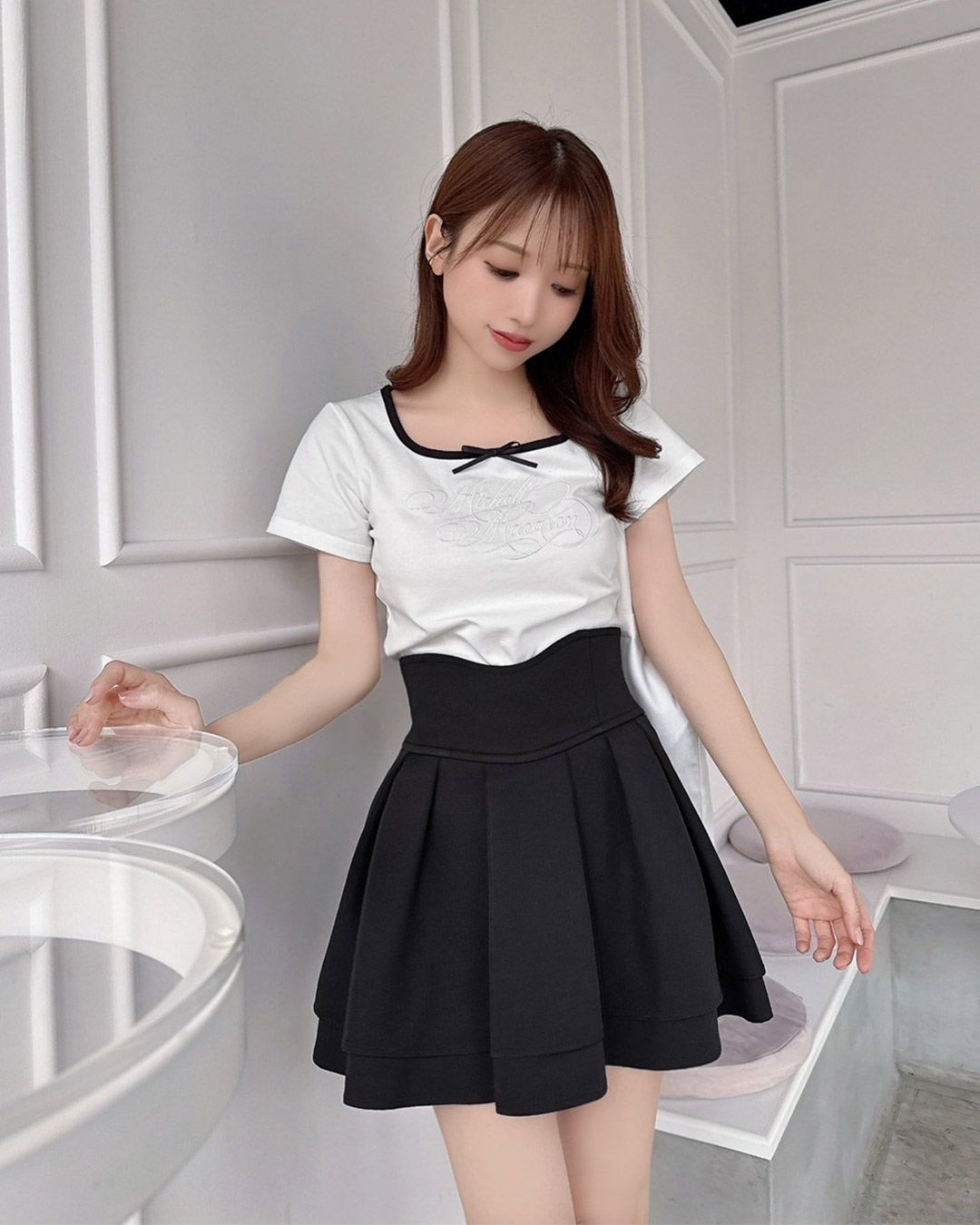 パイピングネックロゴTシャツ（トート付） ホワイト | ファッション