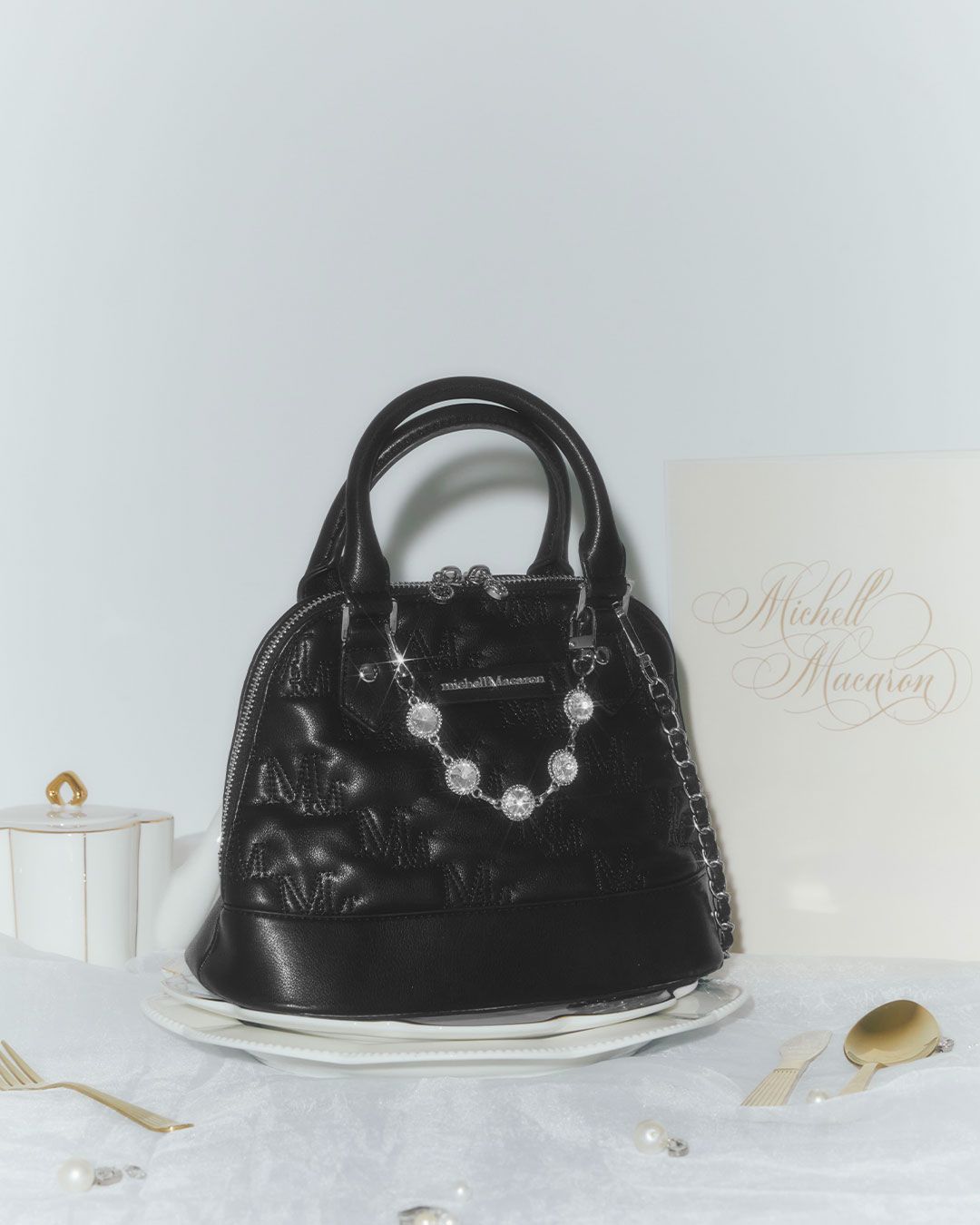 キラキラビジューバッグ ブラック | ファッション通販＆メディア