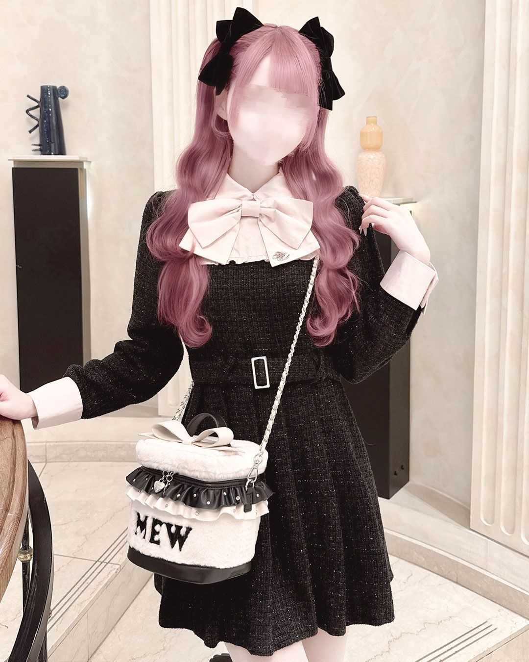ビッグリボンファーバニティショルダー ピンク×ブラック