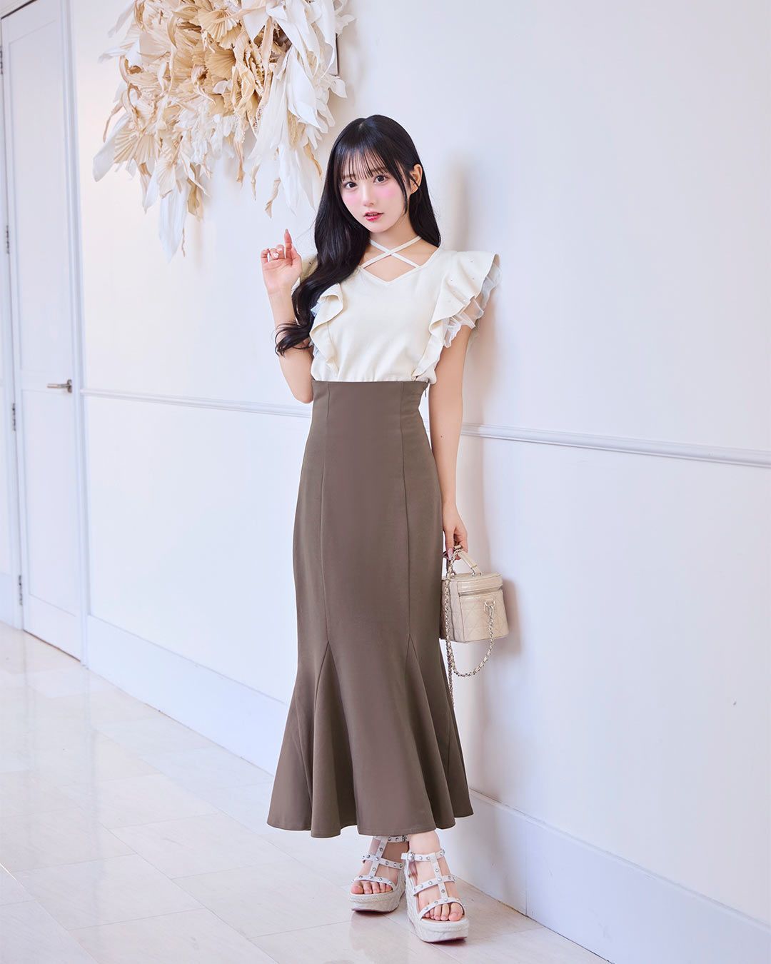 ビジューフリルニットトップス アイボリー | ファッション通販