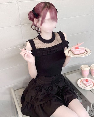 レディース ハニーミュウ ミシェルマカロン イモちゃん リボンブラウス