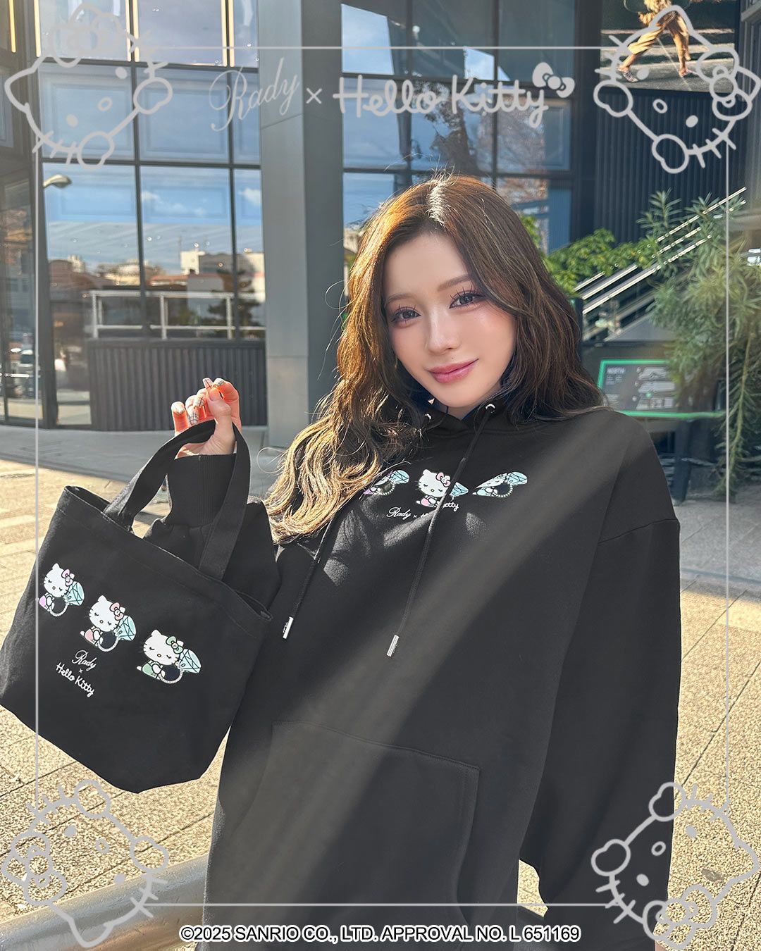 リングHello Kittyフーディ（裏起毛） ブラック | ファッション通販