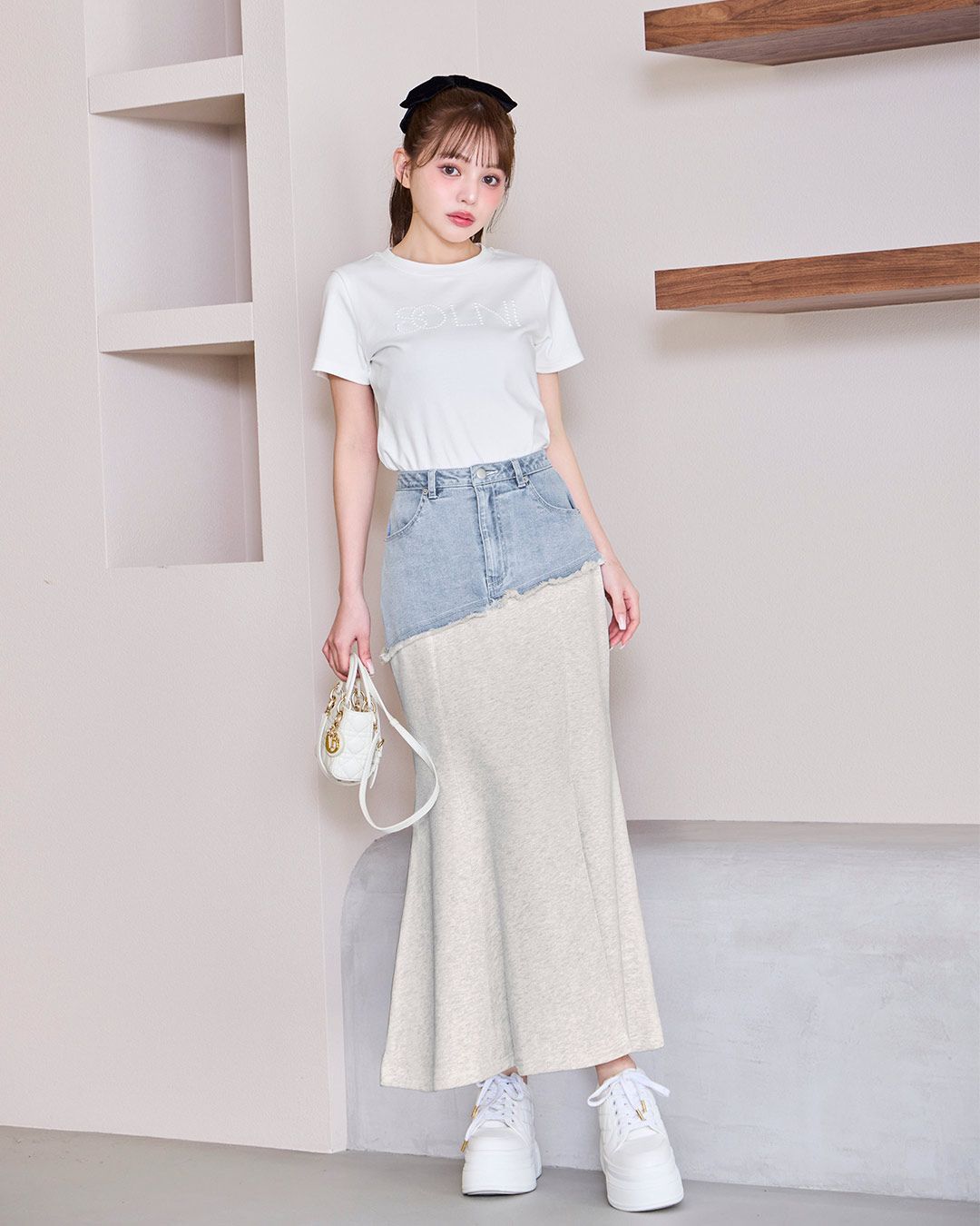 【MARNI】ライトブルースカート ライトブルー ポプリン製エッグスカート Sprayed Roses プリント