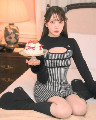 オリジナルチェック柄パイピングリボントップス ブラック