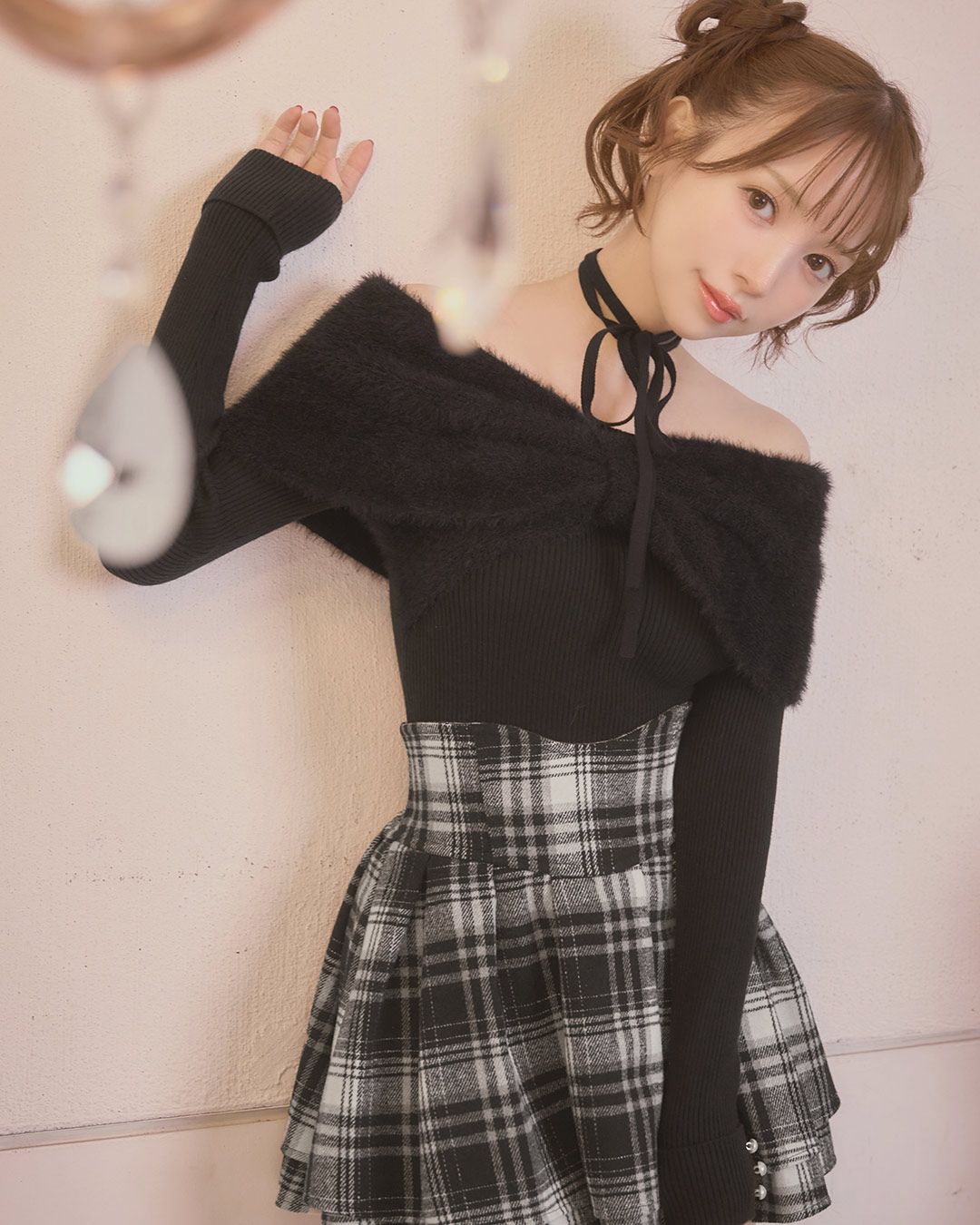 あざとオフショルリボンニット ブラック | ファッション通販＆メディア