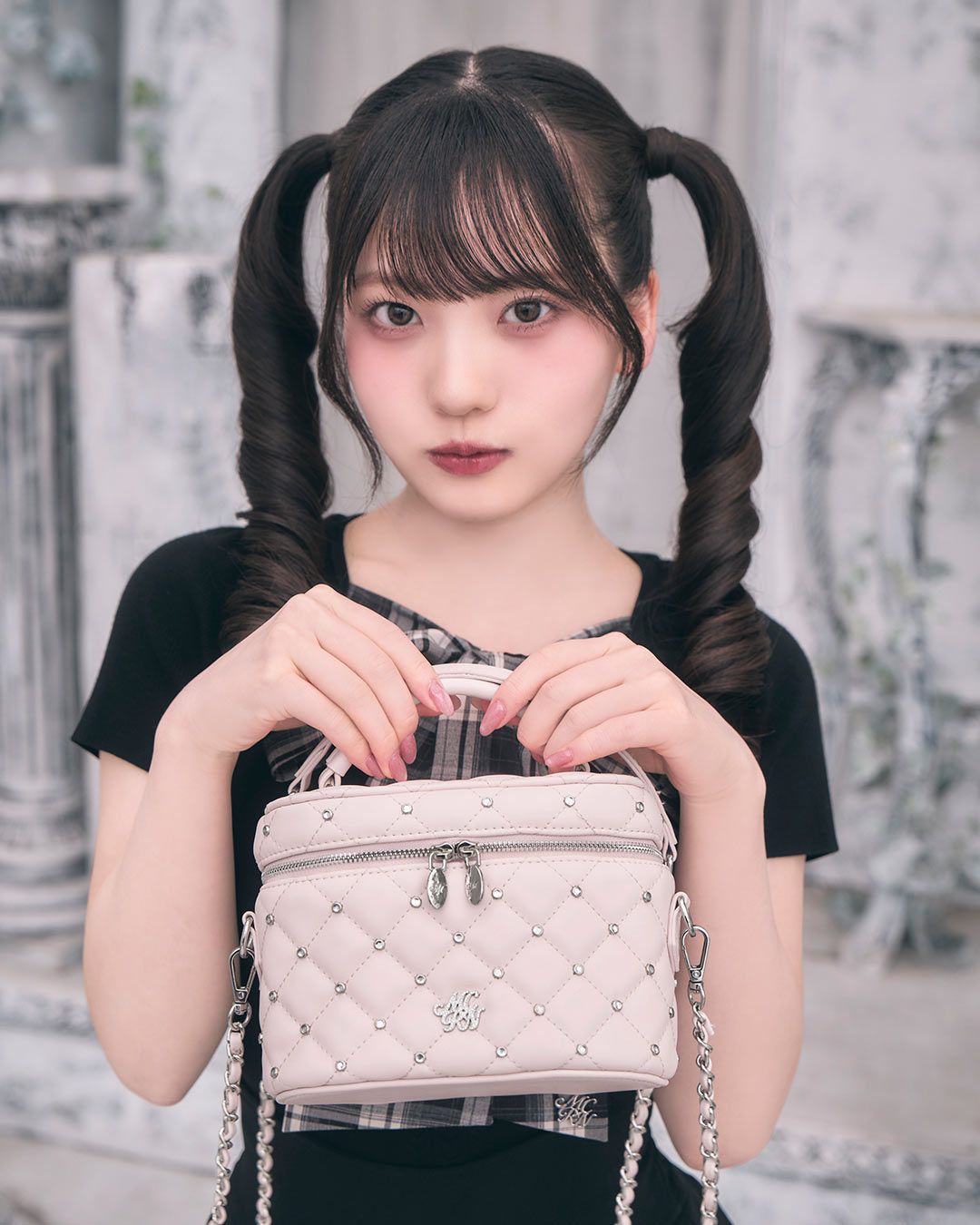キルティング宝石リボンポシェット 濃いピンク Quilted Gem Ribbon Pochette by Angelic Pretty