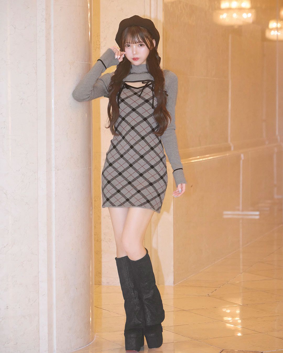 ミシェルマカロン デコルテオープンチェックニットワンピ デコルテオープンチェックニットワンピ ベージュ | ファッション