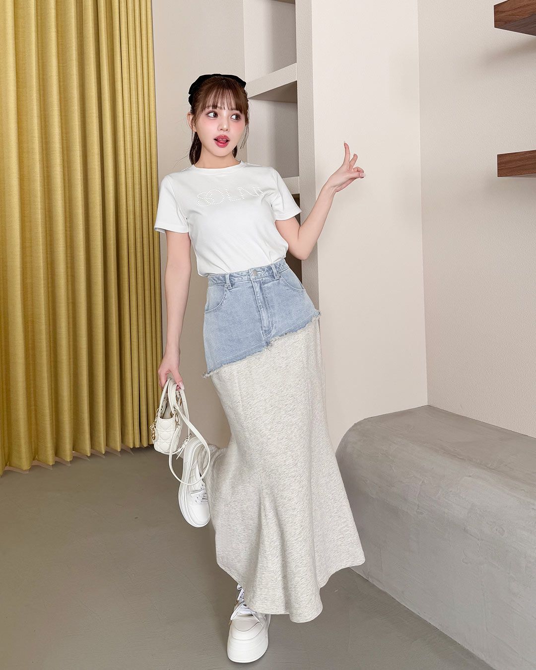 【MARNI】ライトブルースカート ライトブルー ポプリン製エッグスカート Sprayed Roses プリント