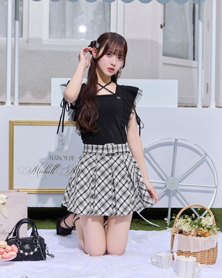 新品未開封　ミシェルマカロン　ウエストリボンプリーツスカート　ブラウン 769836b65f35947ba60ce514e44288