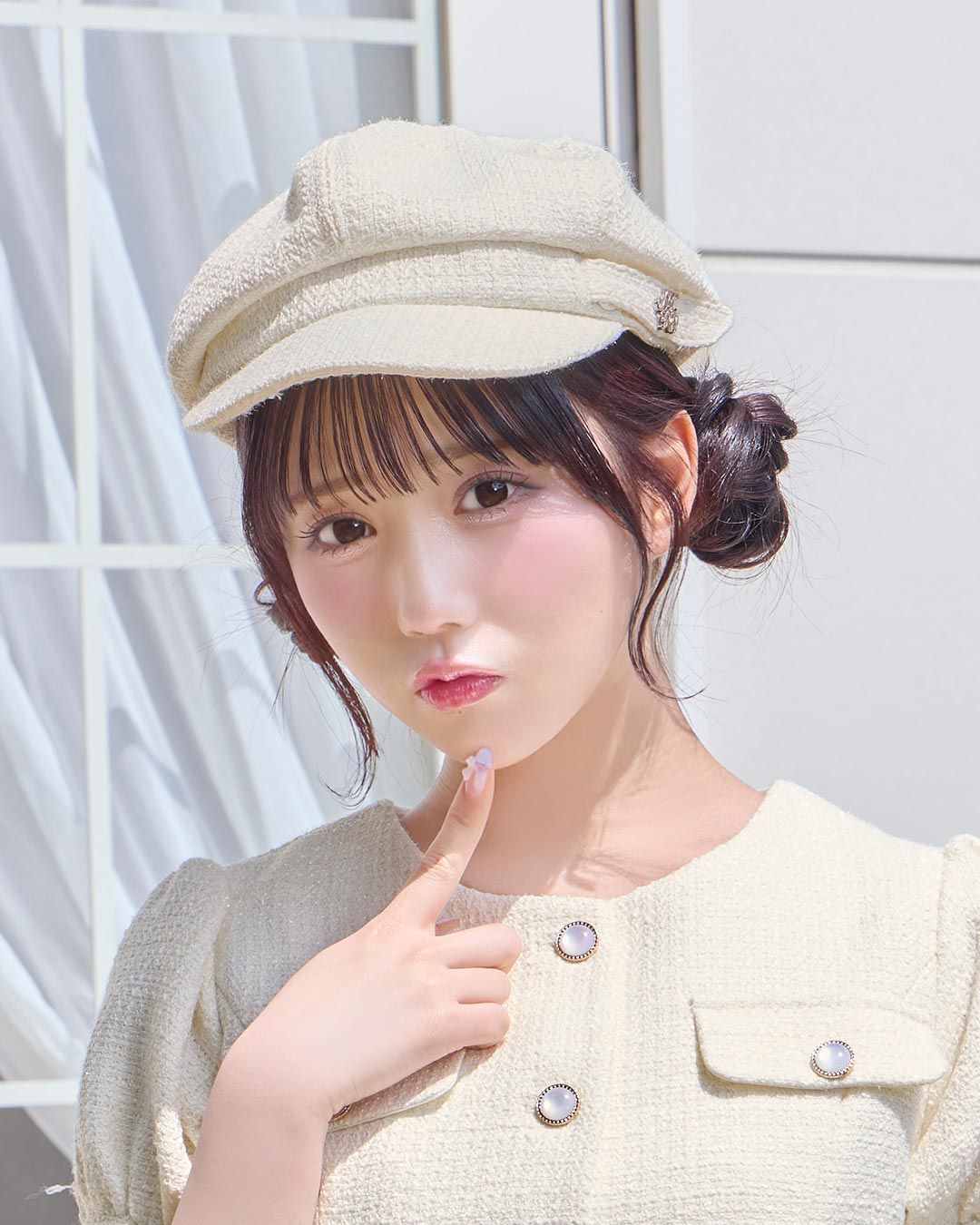 【美品】muguet ツイードキャスケット白 Amazon.co.jp: 眞白ありす キャスケット パール付き ツイード