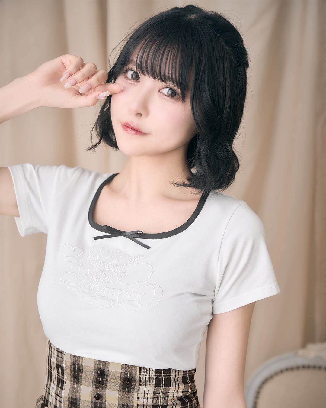 パイピングネックロゴTシャツ（トート付） ホワイト | ファッション