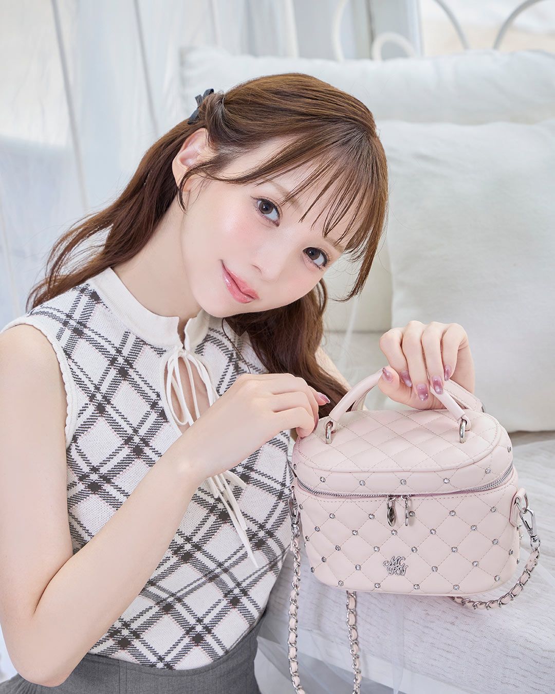 ラインストーンキルティングバニティ ピンク | ファッション通販
