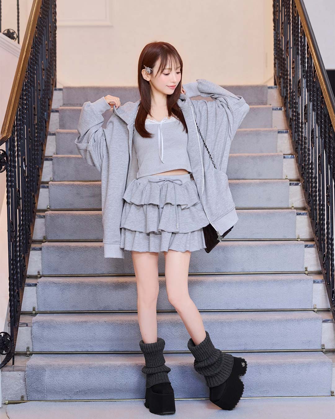 ミシェルマカロン　ティアードフリルスカート　フリーサイズ　グレー ティアードフリルスカート グレー | ファッション通販＆メディア