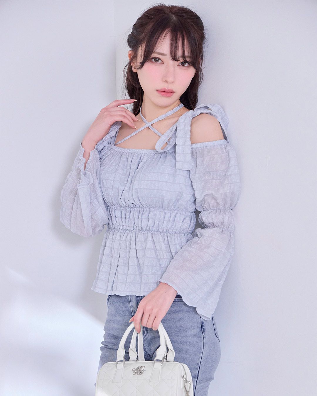 オフショルリボントップス ホワイト | ファッション通販＆メディア