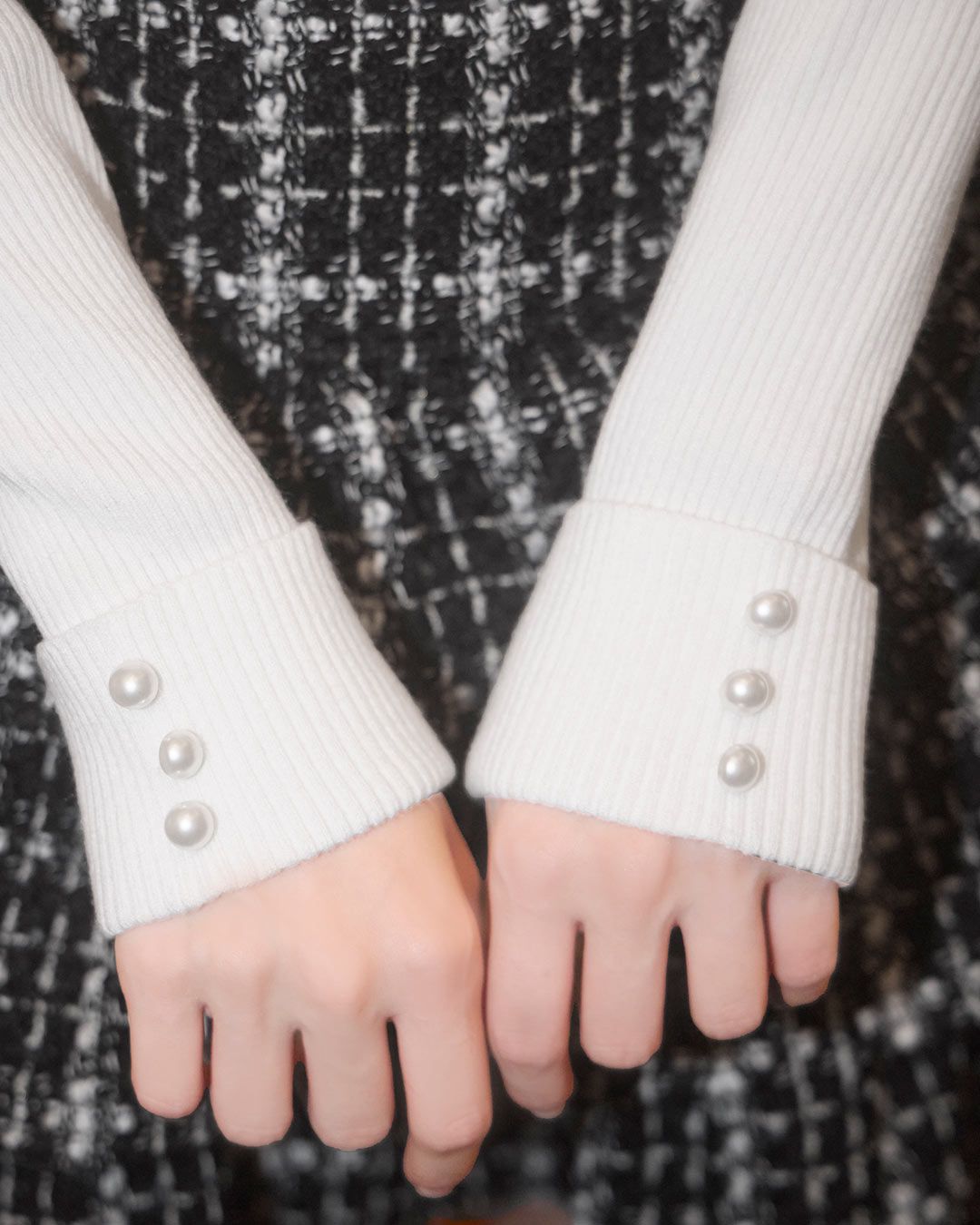 あざとオフショルリボンニット ホワイト | ファッション通販＆メディア