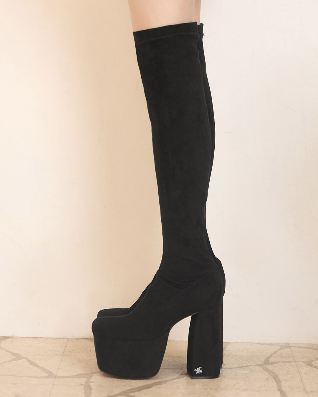 美脚ニーハイブーツ ブラック | ファッション通販＆メディアMyColor