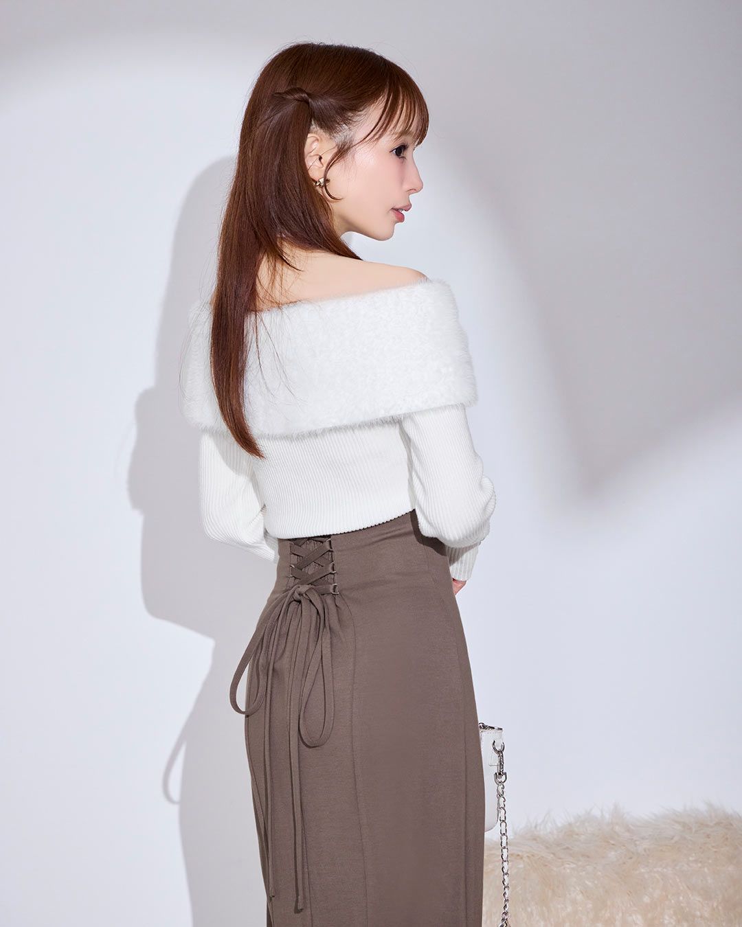 あざとオフショルリボンニット ホワイト | ファッション通販＆メディア