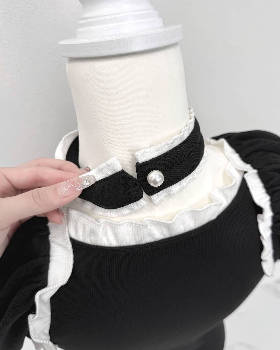 チョーカー付きダブルリボントップス ブラック×ピンク | ファッション