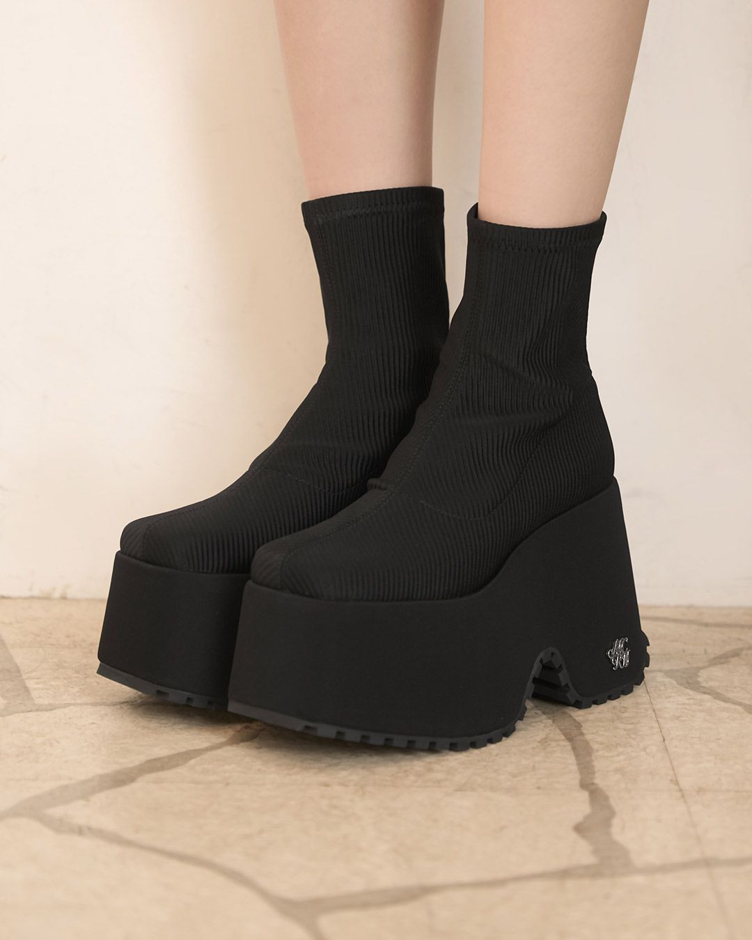 michellMacaron 12cm盛れるショートブーツ Mサイズ 12cm盛れるショートブーツ ブラック | ファッション通販＆メディア