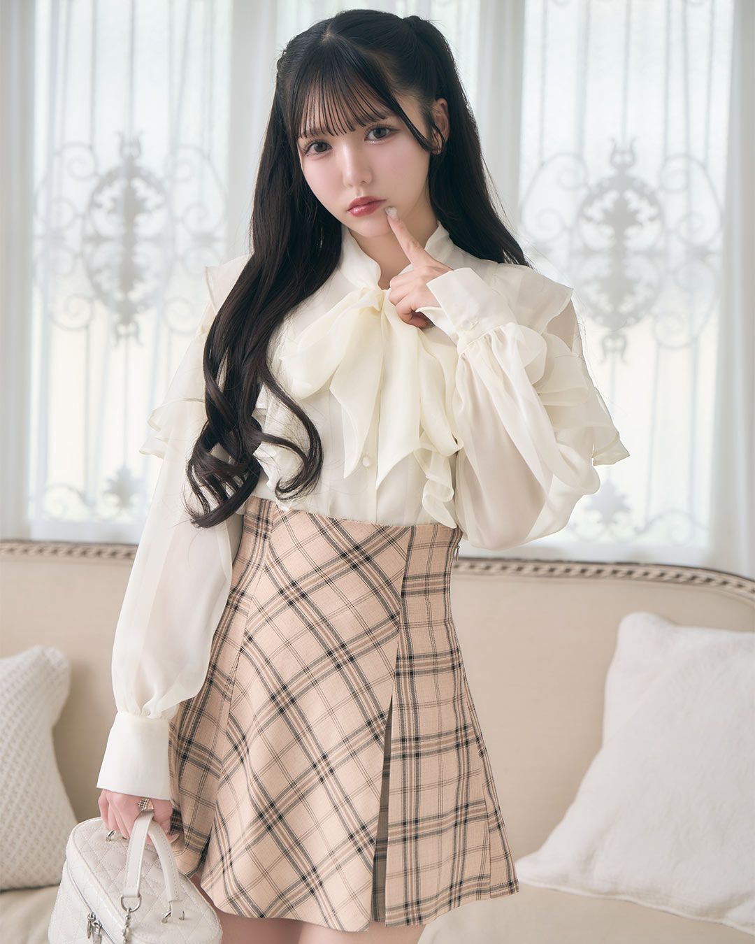 ガーリーフリルボウタイブラウス　アイボリー ◇ガーリーフリルシリーズ◇ | Amavel BLOG