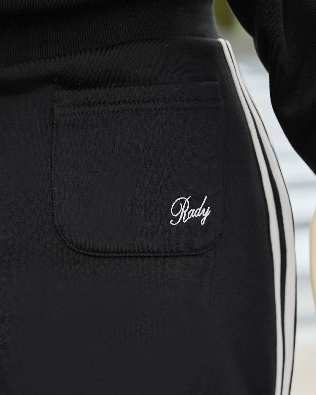 その他 rady サイドラインくびれセットアップ（インナーパンツ付き） ブラック