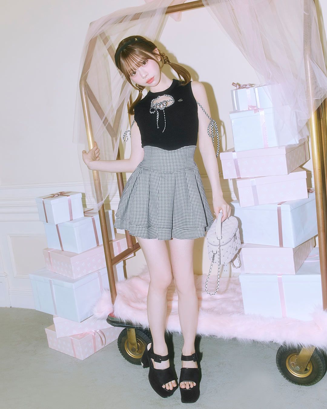美脚ギンガムチェックスカート（インナーパンツ付き） ブラック