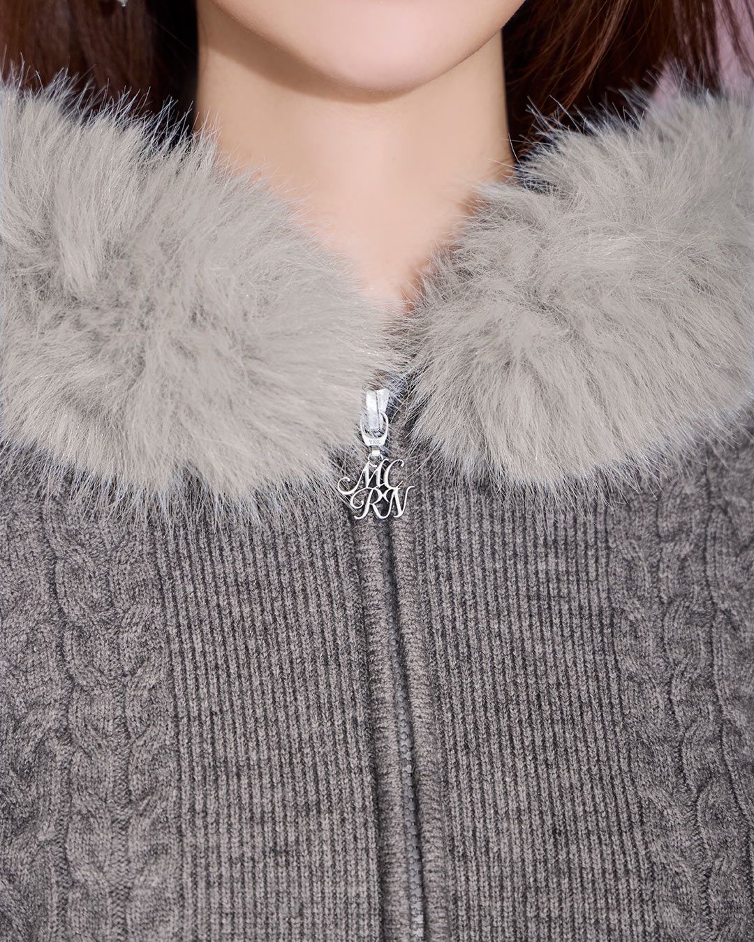 ファーフードケーブルニットジップトップス グレー | ファッション通販